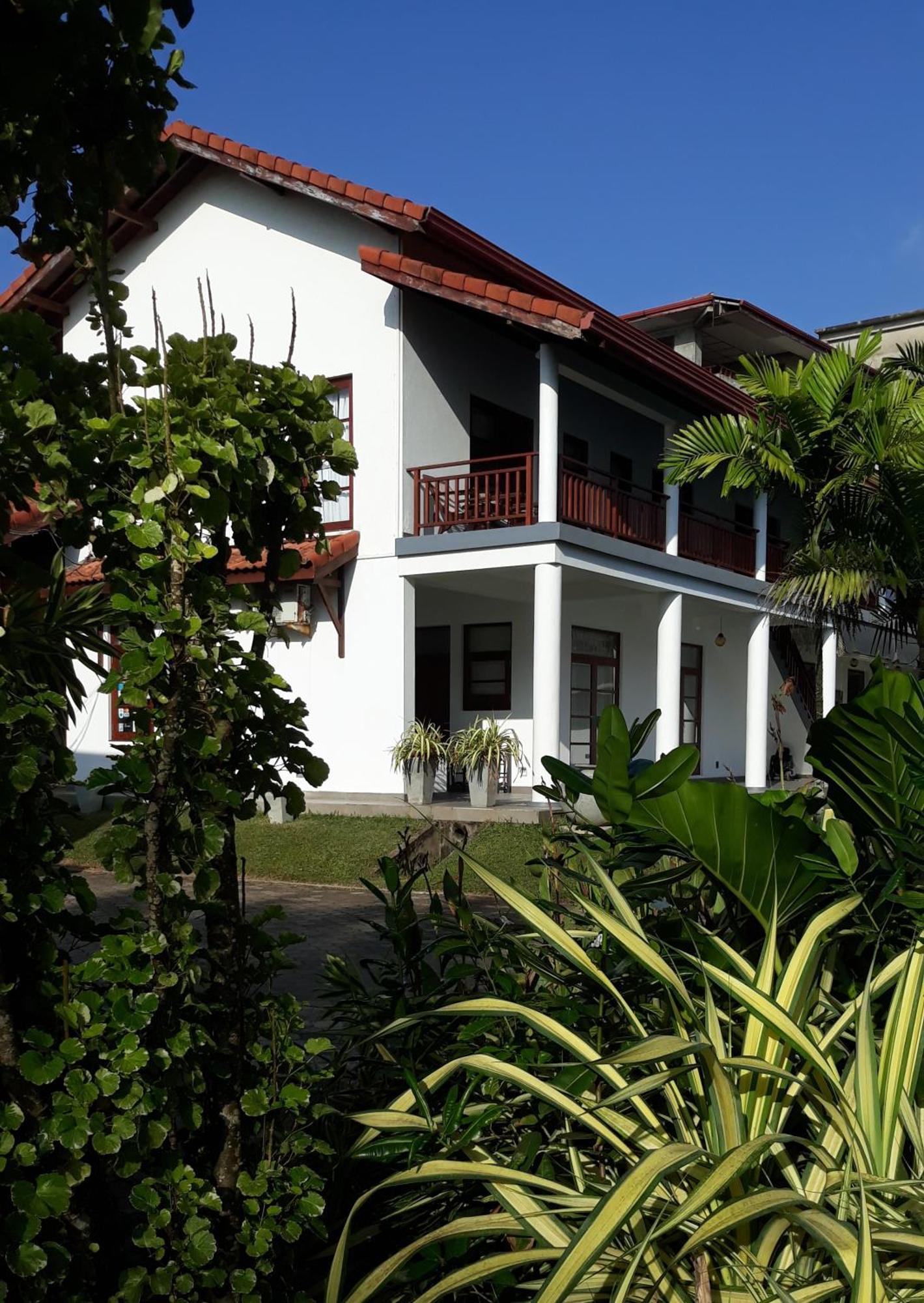 Imagine Villa Hotel Mirissa Exterior photo